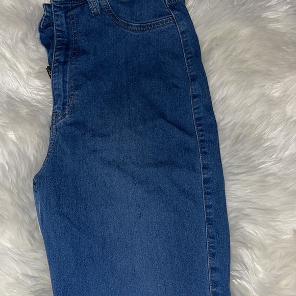 Classic High Waist Skinny Jeans- Medium Blue Wash 👖 - Picture 7 of 12